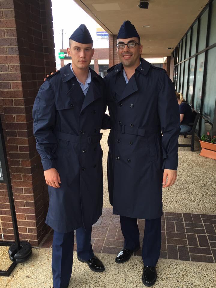 Lukeisfearless's tweet photo. Airman swag https://t.co/UDEJN8NiqM
