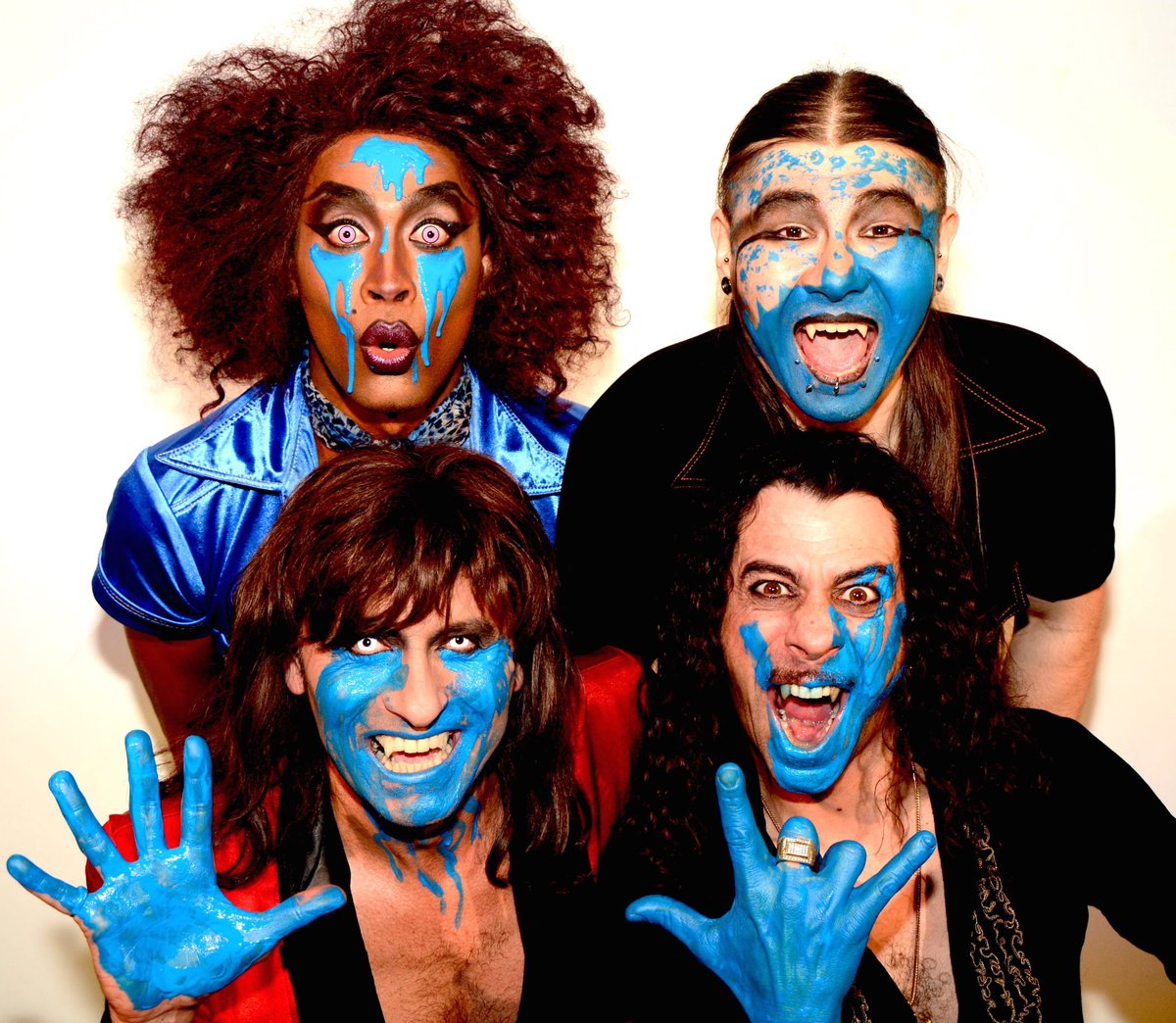 Blue September wish 2 thank the cast of Dracula's Broadbeach for their support! Visit Dracula’s new show Retro Vampt