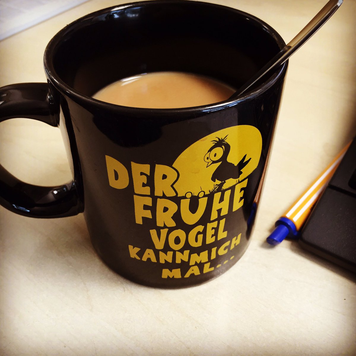 Matthiaslifetracker Guten Morgen Arbeitswelt Arbeit Dienstag Job Buro Kaffeetasse Kaffee Tasse Fruhstuck Socialmedia Arbeiten
