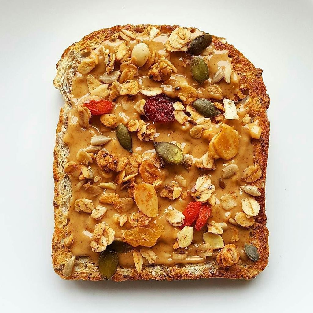 eattroo's tweet photo. Another #delicious way to eat #troogranola from @eatnourishlove. With #vogelbread and #pi… https://t.co/296LiMBqa7 https://t.co/rNS9NXD3H5