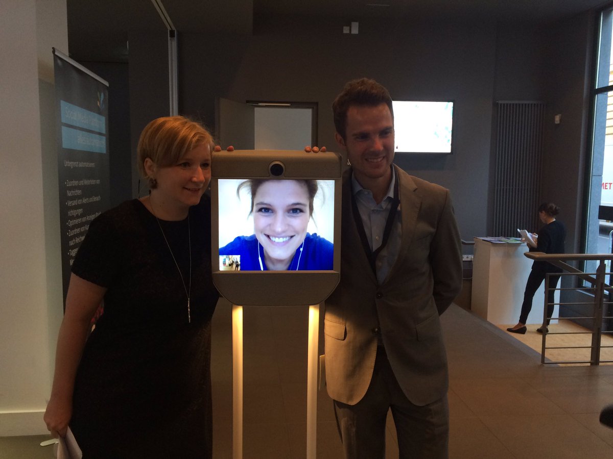 AlinaMitDT's tweet photo. Es geht los #dtsummit16 mit @franziskript @MaximilianNow und per Roboter @leasteinacker #Digitalisierung @wiwo https://t.co/Bocmd96Y0v