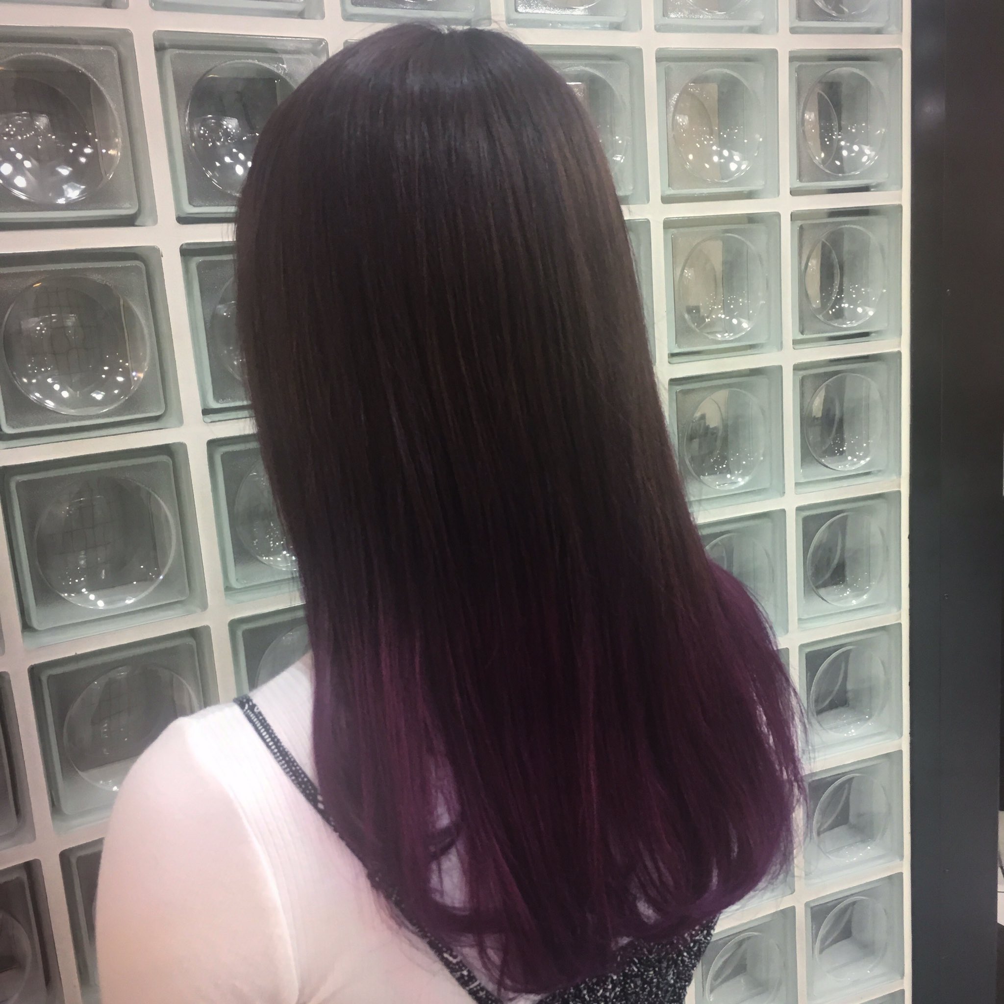 川畑晋也 原宿 美容師 ハイトーンヘアー A Twitteren グレーアッシュxラベンダーグラデーションカラー 一回ブリーチ後に上は暗めの グレーアッシュにし 洗い流した後にラベンダーを毛先に グラデーションカラー ダブルカラー ヘアカラー インナーカラー 原宿