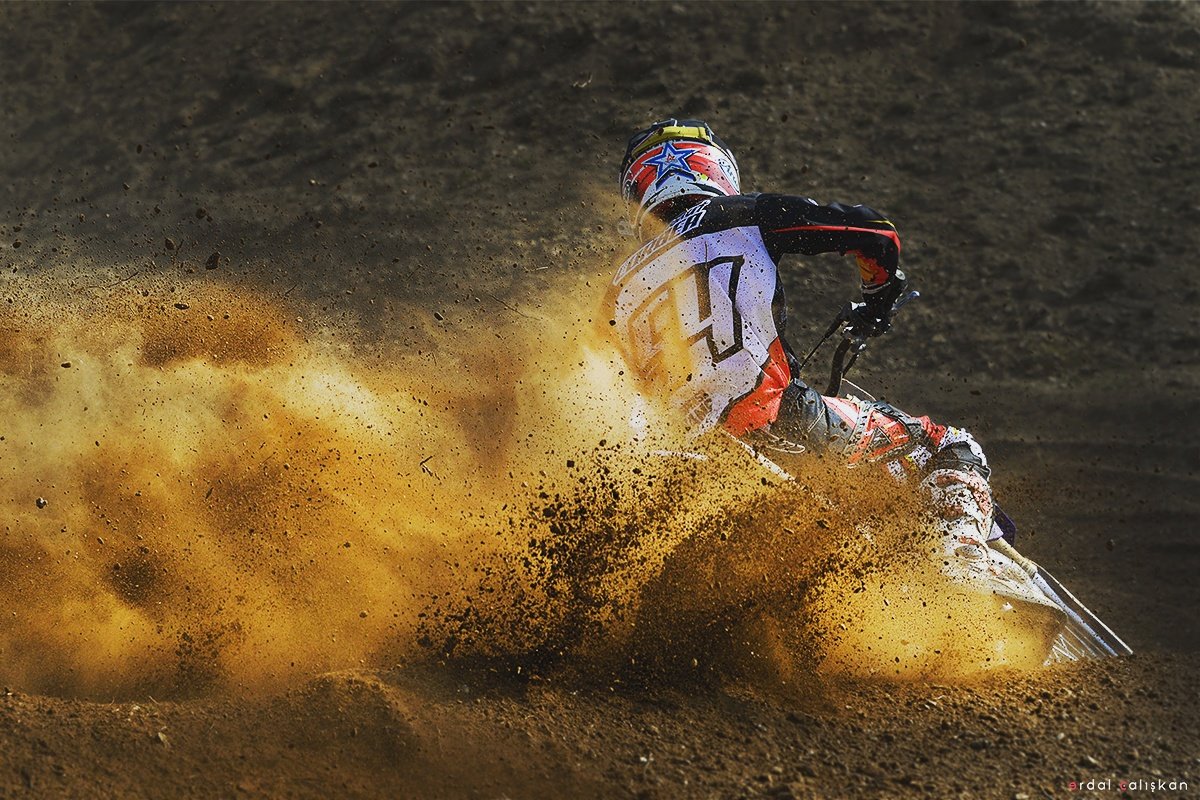 erdalcaliskan's tweet photo. #MotoGP #motokros #SportsDirect #spor https://t.co/ruebb8cS68
