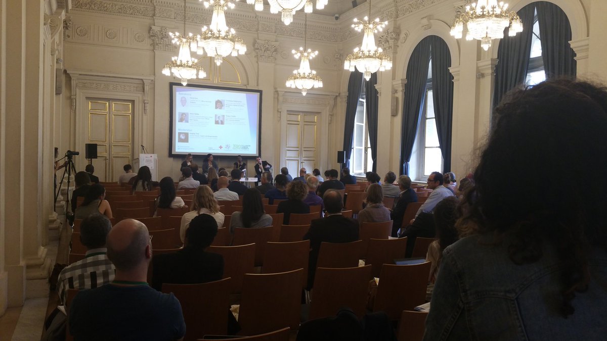 <a href="/ConvergencesORG/">Convergences</a> - Big up  <a href="/AFD_France/">Agence Française de #Développement (AFD) 🇫🇷 🇪🇺</a> <a href="/yeswekoom/">Koom</a> <a href="/ledbyherorg/">LedByHer</a> <a href="/AVSF_ONG/">Agronomes & Vétérinaires Sans Frontières</a> <a href="/babyloan/">Lendahand France</a> <a href="/design_forpeace/">Designforpeace</a>