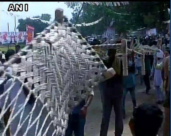 View image on Twitter