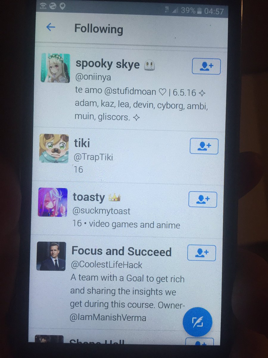 MrZombiePoon's tweet photo. Kat following two 16 year olds may be ok if only she wasn't posting pics of fucking herself or nudity. Pedo much? https://t.co/hMmk3JVxuP