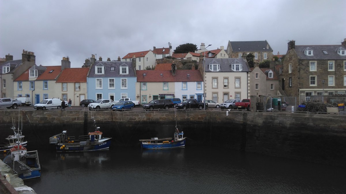 seafishuk's tweet image. Researcher Aisling is in the historic fishing town of Pittenweem today #FleetSurvey #QuayIssues