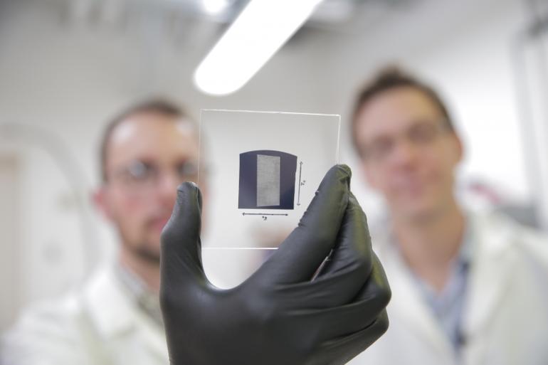 ZDNET (@zdnet) on Twitter photo Carbon nanotubes transistors thump silicon in current switching: Researchers zd.net/2cd1mWi <a href="/dobes/">Chris Dobespierre</a> Carbon nanotubes transistors thump silicon in current switching: Researchers zd.net/2cd1mWi <a href="/dobes/">Chris Dobespierre</a>