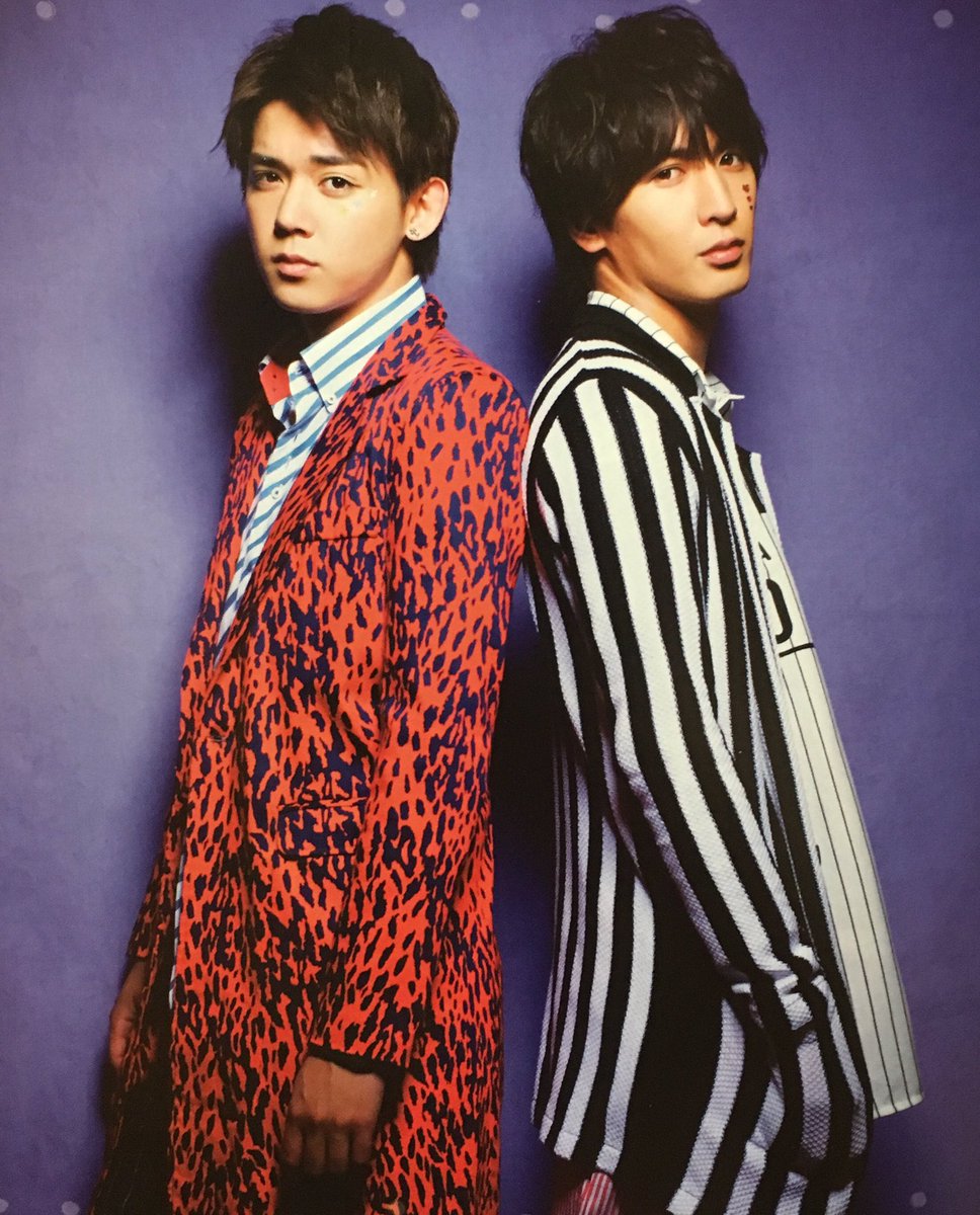 2win_n's tweet photo. ツイン最高かよ。

お互いに大好き過ぎて
人前ではイチャイチャ
出来ないけど
二人だと愛を確かめ合う時な笑

これぞ相思相愛。 https://t.co/Gk5srWjAaS