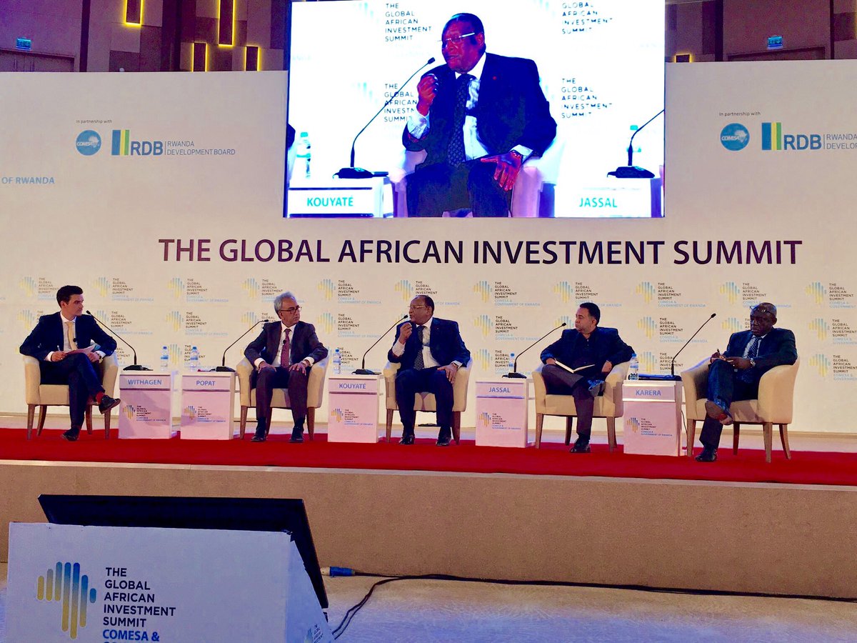 LansanaK_GN's tweet photo. Deuxieme journée à #Kigali, panel sur les barrières commerciales intra-régional  #TGAIS #TGAIS2016 #GUINEE https://t.co/Q2IkUqCqjd