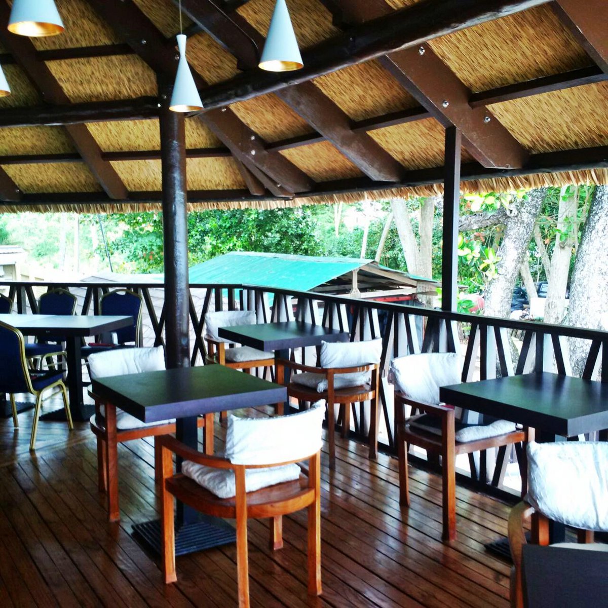 After a 2-months #renovation, our Japanese cuisine restaurant “Coral Asia” opens its doors again! #sushi #seychelles