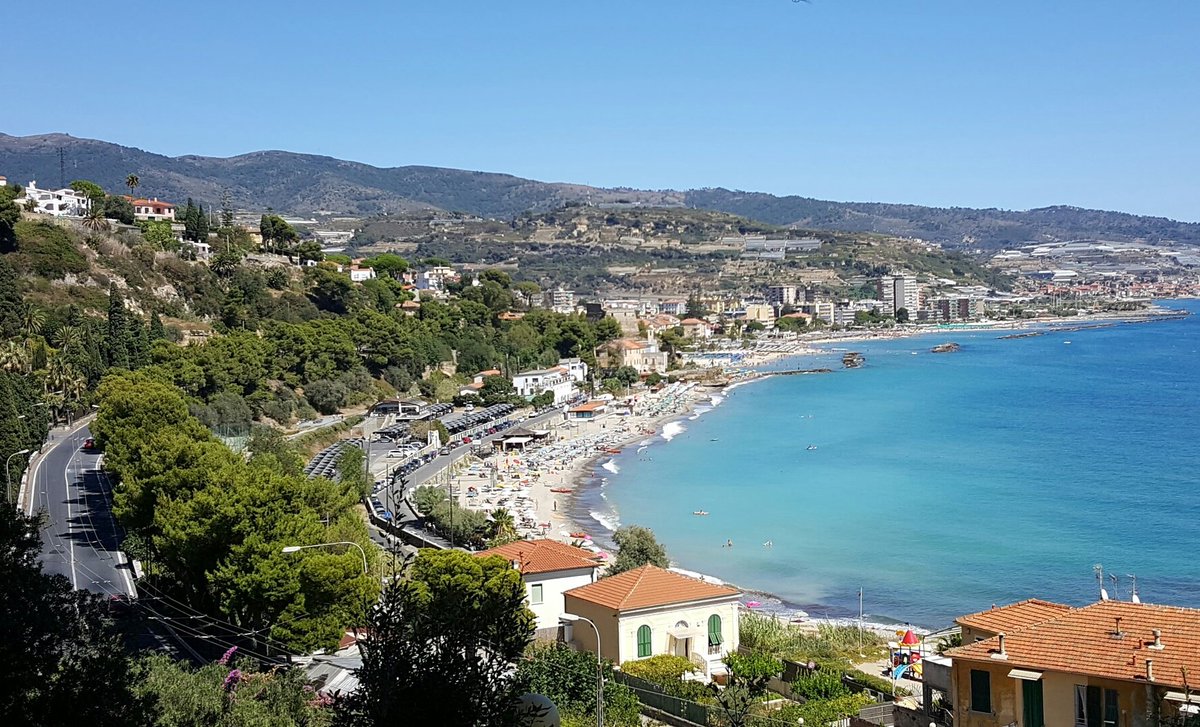 Breathtaking view of ArmadiTaggia, Liguria 
#view #holidays #armaditaggia #Italy #Italia