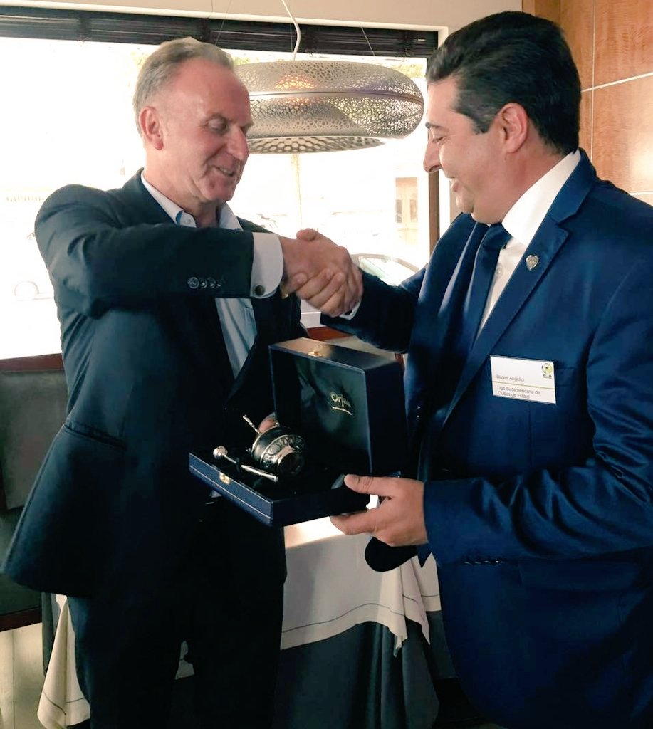 LigaSCF's tweet photo. Presentes en discurso de Infantino, Pdte de @FIFAcom en la Asamblea Gral de la @ECAEurope
Gracias por la invitación. https://t.co/W8m8HzimEK