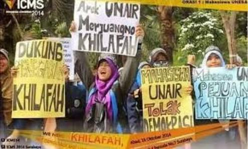 Mahasiswa UNAIR menolak demokrasi dengan cara demonstrasi.

Cerdas 👍