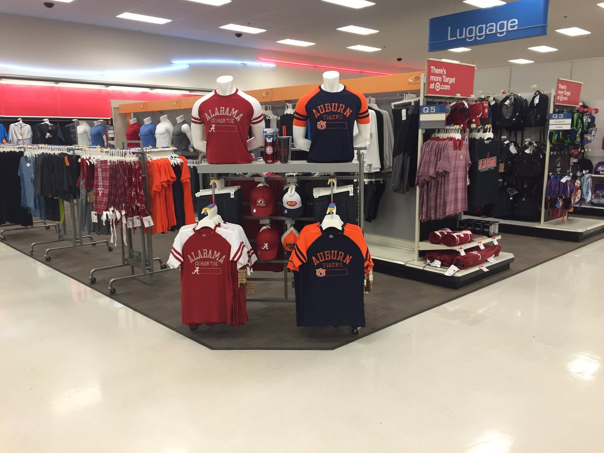 ImTheOtherJD's tweet photo. Geared up for college football...created a fan central focal in Men's! Roll Tide!
@steveD369DTL @MelissaStanner https://t.co/3Lqjbt5fJU