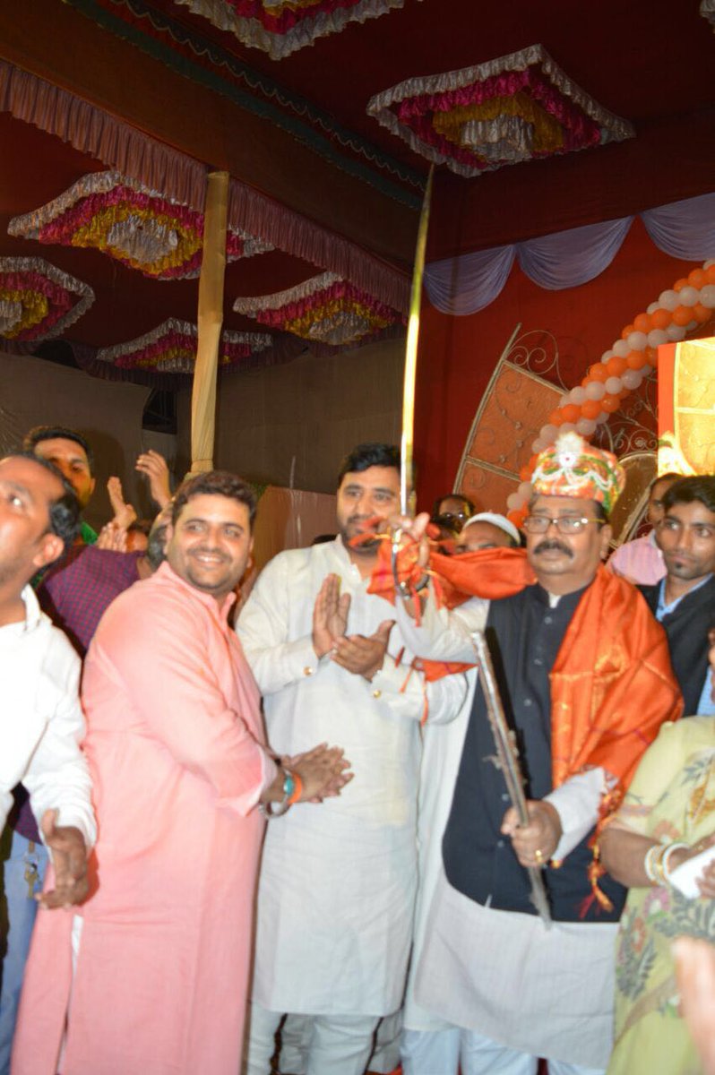 khalidkofficial's tweet photo. शिवसेना नेते, खासदार आमचे मार्गदर्शक आदरणीय #गजानन_कीर्तिकर साहेब यांच्या वाढदिवस सोहळ्याची क्षणचित्रे. https://t.co/Rh5nDSklDg
