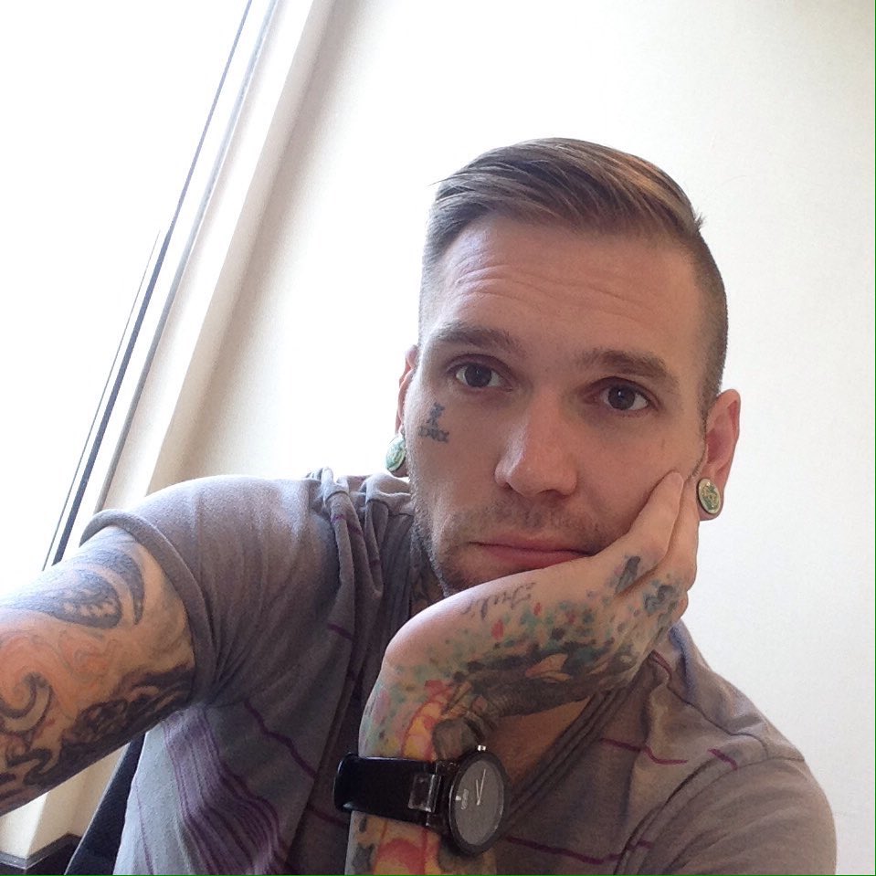 dan_brummitt's tweet photo. https://t.co/k0F0hCGIQC #Instagram #OfficeSelfie #Watch #RT #MenWithTattoos 🔥 https://t.co/3EjWsucyRE