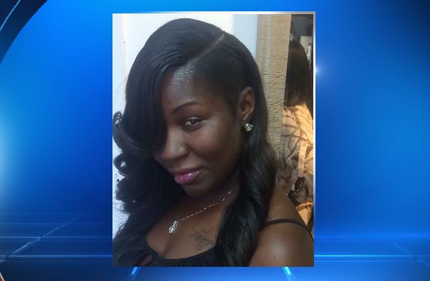 Mother of 6 shot 13 times outside her home, still alive. bit.ly/2bV6L3u https://t.co/QlNDXenFfh