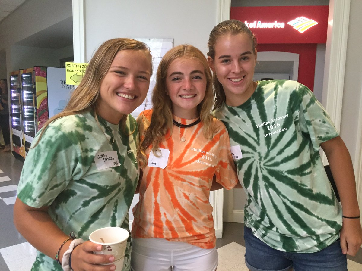 GVS girls Welcome New Students to @phillipsacademy #gobigblue #bigbluespirit #welcometoandover