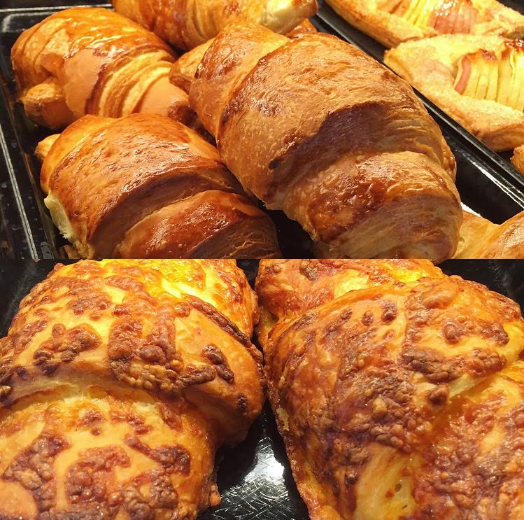 bfreshmarket's tweet photo. Why get one of our #freshlymadedaily croissants when you can get 2/$3!? (thru 9/8/16) #treatyourself https://t.co/Ue66Z8N1wz