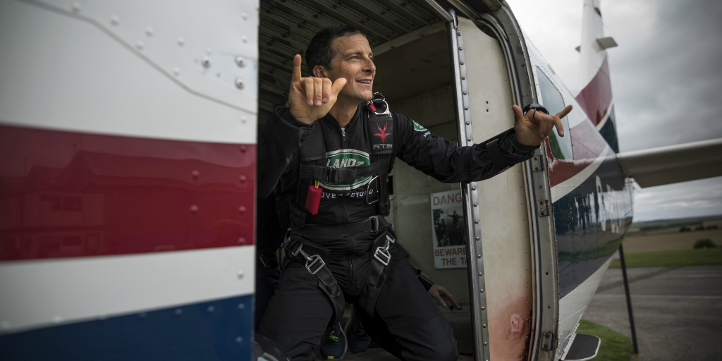 BearGrylls's tweet photo. Let's test this baby!! RT @LandRover: Tomorrow, @BearGrylls is helping us start a journey of #Discovery #LandRover https://t.co/HYauftQnJ5