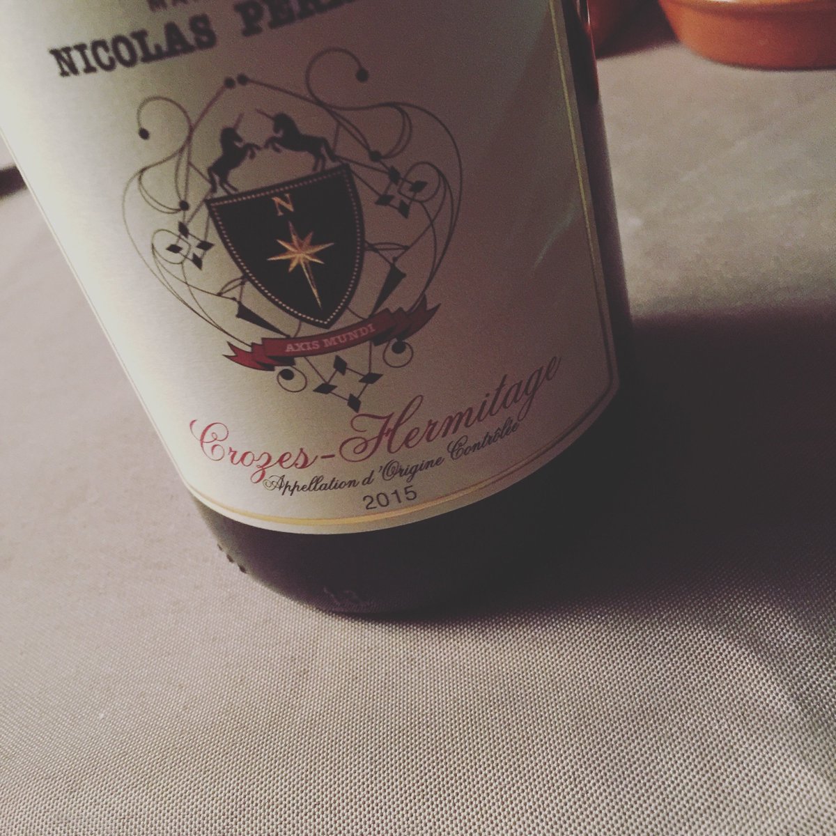 lesalexandrins's tweet photo. Easy friends time! #nicolasperrin #winelover #wineoclock https://t.co/F3KC4VVtaR
