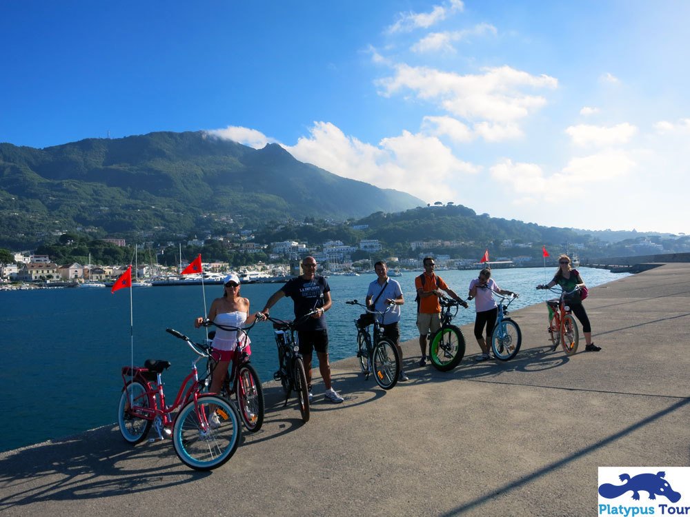 Discover #Ischia with our #bike tour. It's fun and you will not regret! #platypustour