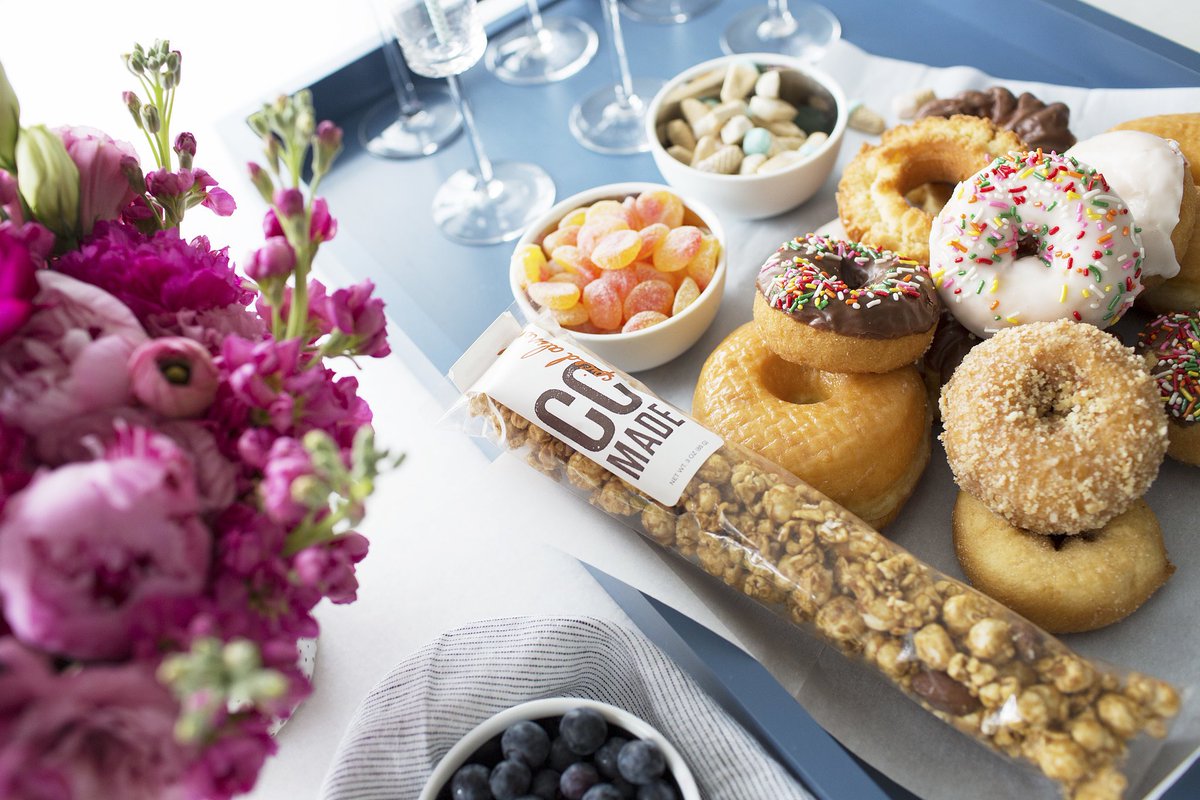 MerleCurran's tweet image. Stop Your Cravings Before They Happen With This Dietitian`s Trick - amazingfitnesstips.com/stop-your-crav…