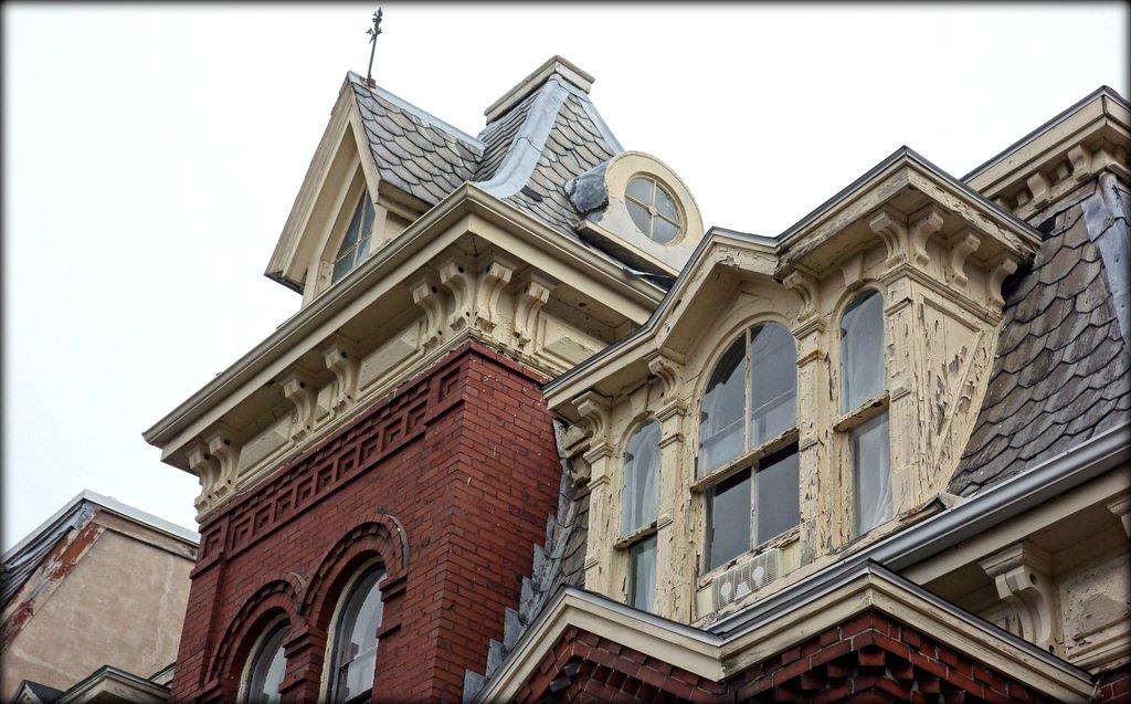 Cove17's tweet image. Once upon a time slate roofs were much more common in Halifax. #fireproof #eturnal