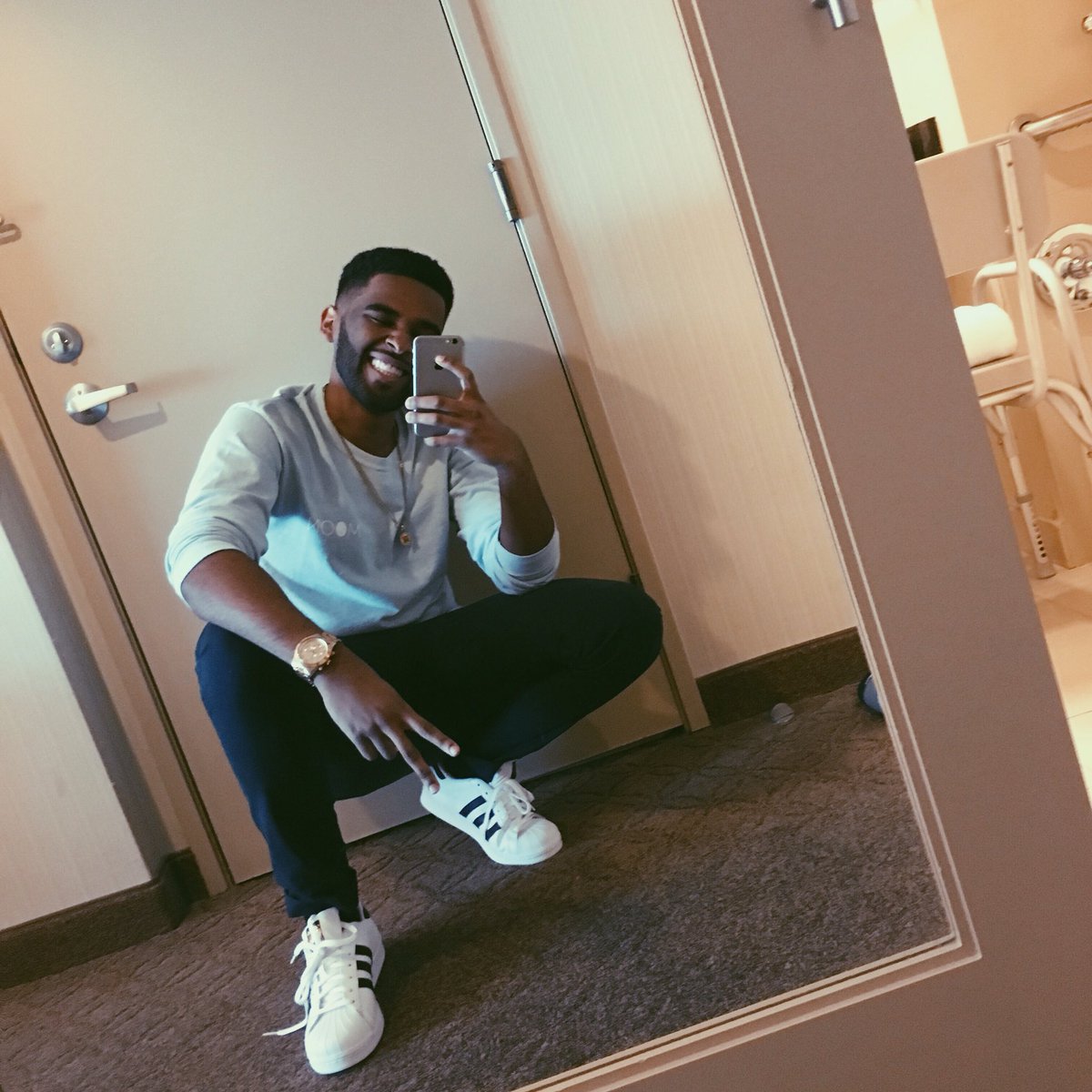 y'all mind if I wild out #blackoutday