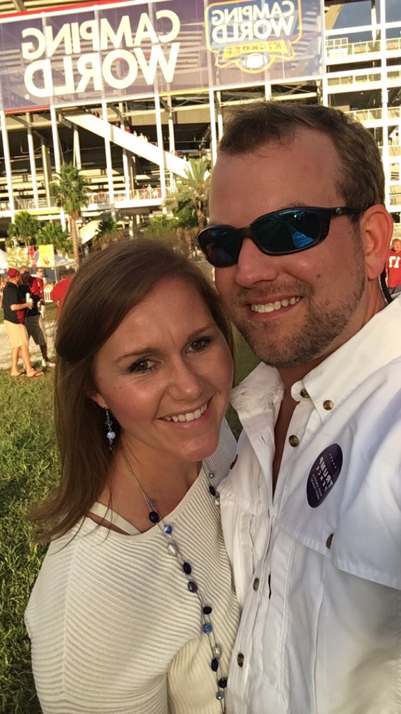 hottytoddy25's tweet photo. #missvsfsu #campingworldkickoff https://t.co/zYTnD8xQdt
