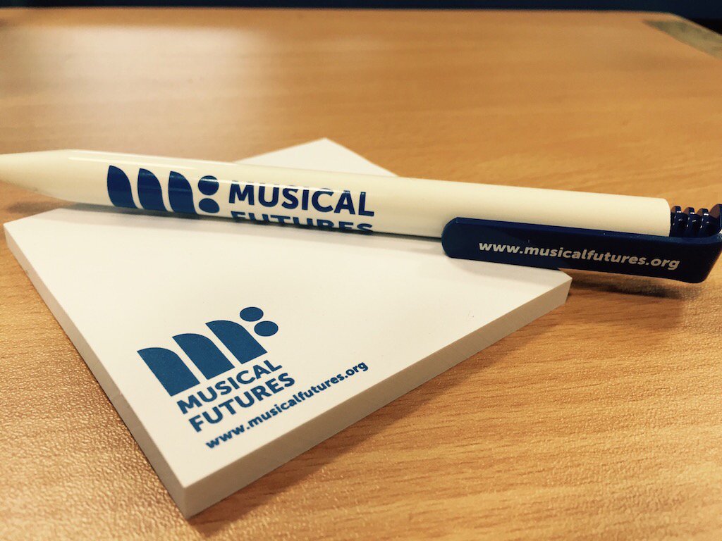 LoveMuFu's tweet image. Please could you help us by completing a short survey? We have prizes....ow.ly/IlRm303WBMu