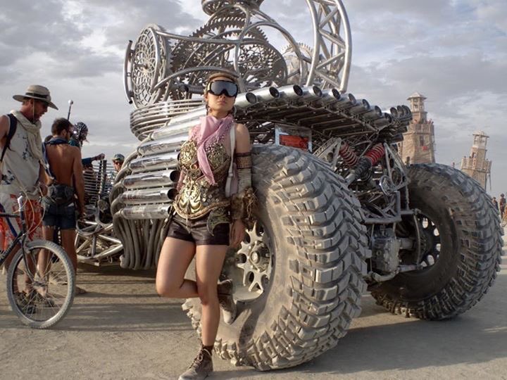 Piyanuch_Model's tweet image. Arriving at #burningman #burner