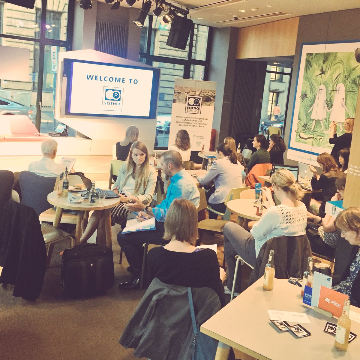 EnjoyCLS's tweet photo. #scippl2016! About to start #open #universities #bildung #innovation https://t.co/bxhWNHdI8P