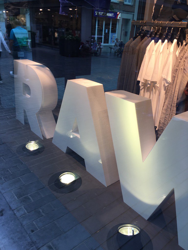 MartinSadler3's tweet photo. @GStarRAW should have used #Signblock from @INDASOLAVANTI for a great finish https://t.co/YgfUKbQoKb https://t.co/Jot1wUBCUV