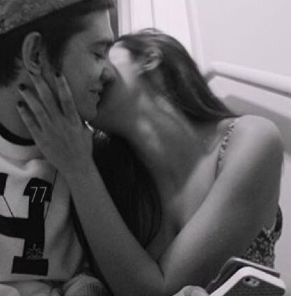 77clov's tweet image. Que amor essa foto