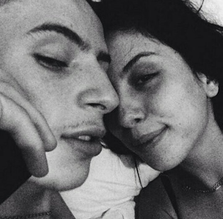 77clov's tweet image. "Você entrou na minha e curou minhas feridas."