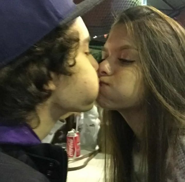 77clov's tweet image. "Você entrou na minha e curou minhas feridas."