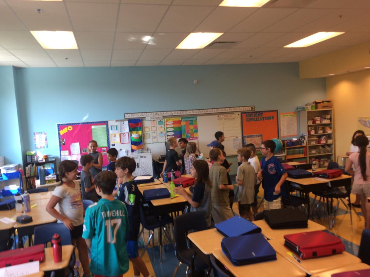 SugruesNews's tweet photo. Hum that Tune! @coonleyes #firstdayactivities https://t.co/nDCyyUQQGD