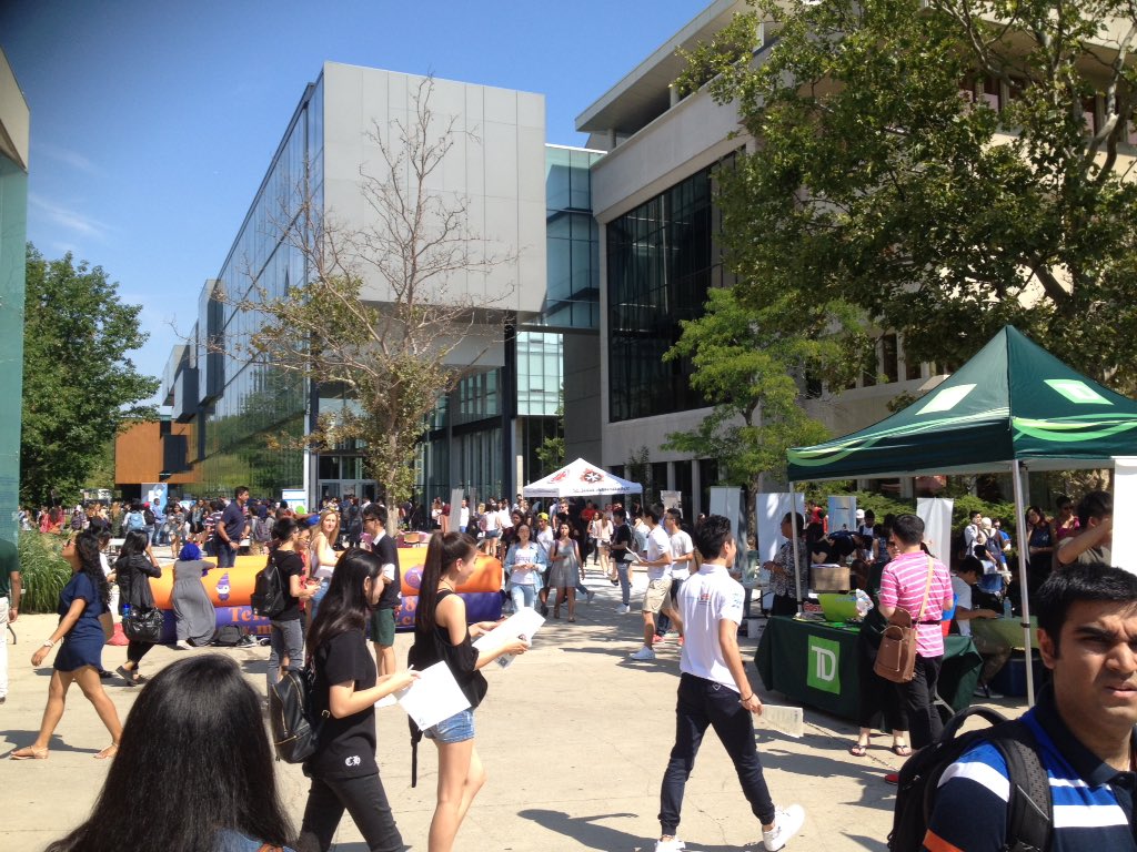UtmSkills's tweet photo. Welcome back UTM!! So glad to see everyone come out to U Fest!! Come by to meet the @myUTMSU fam https://t.co/4U8jCVP7T0