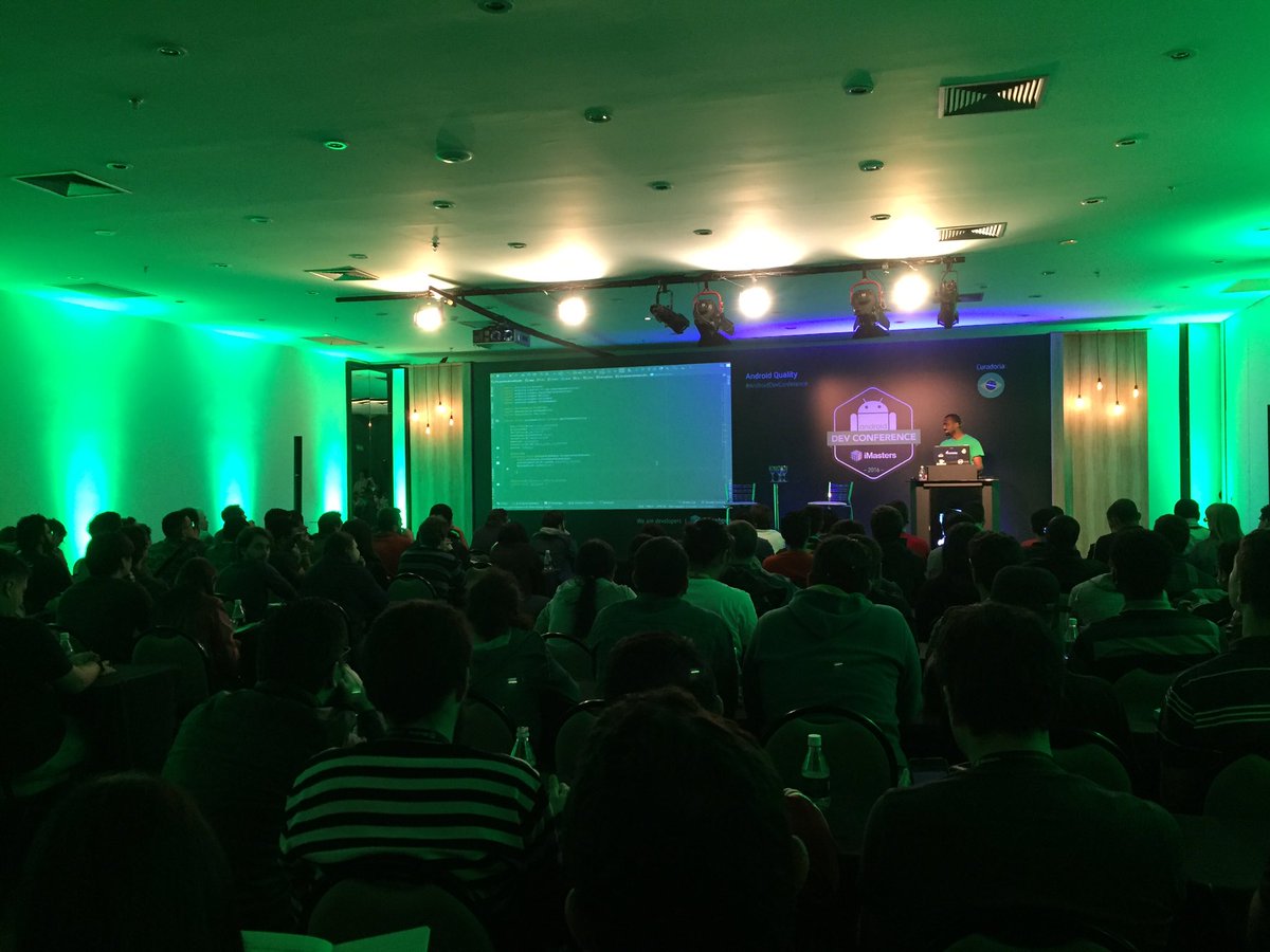 jchahoud's tweet image. Ótima palestra do @ladoleste na #AndroidDevConference #AndroidDevBr