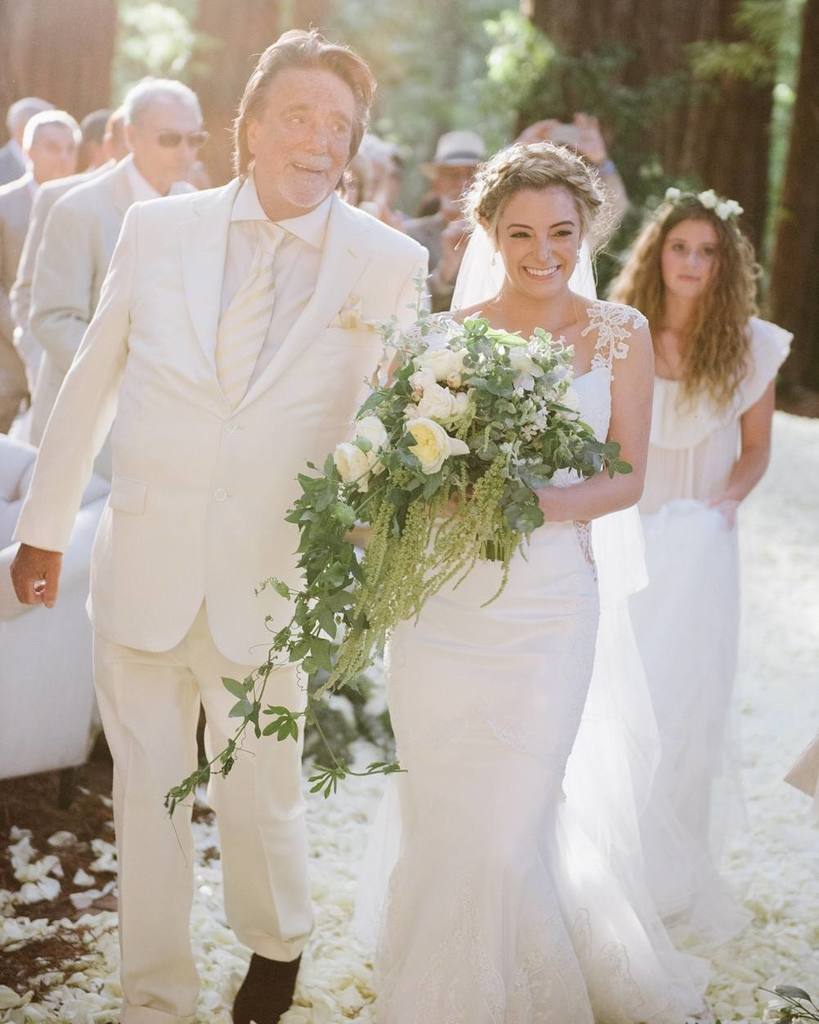 Our stunning bride @breelayneofficial on her way to meet her groom! 
As featured in @martha_weddings // Venue: <a href="/san/">さ 2024</a>…