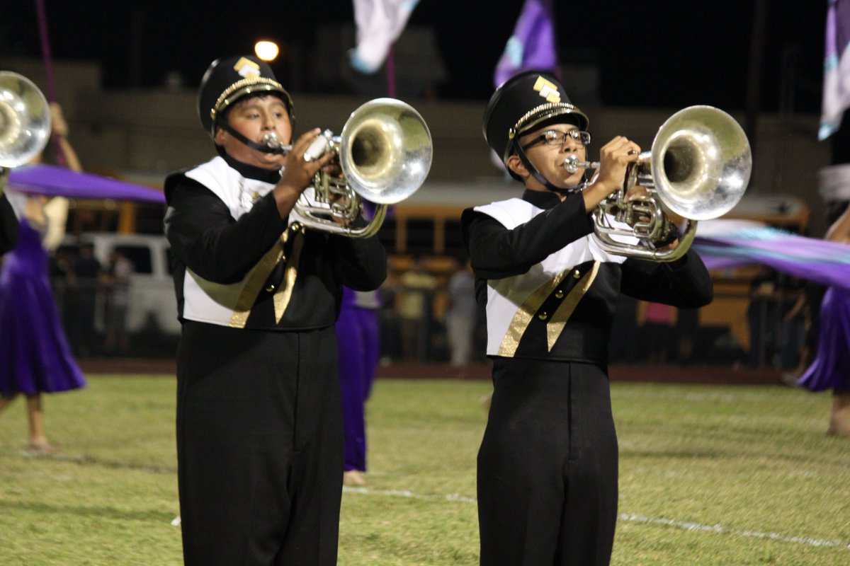 SantaRosaHS's tweet photo. The mighty Black and Gold under the #FridayNightLights #SRHSLTLT https://t.co/Qc1lJhDgto