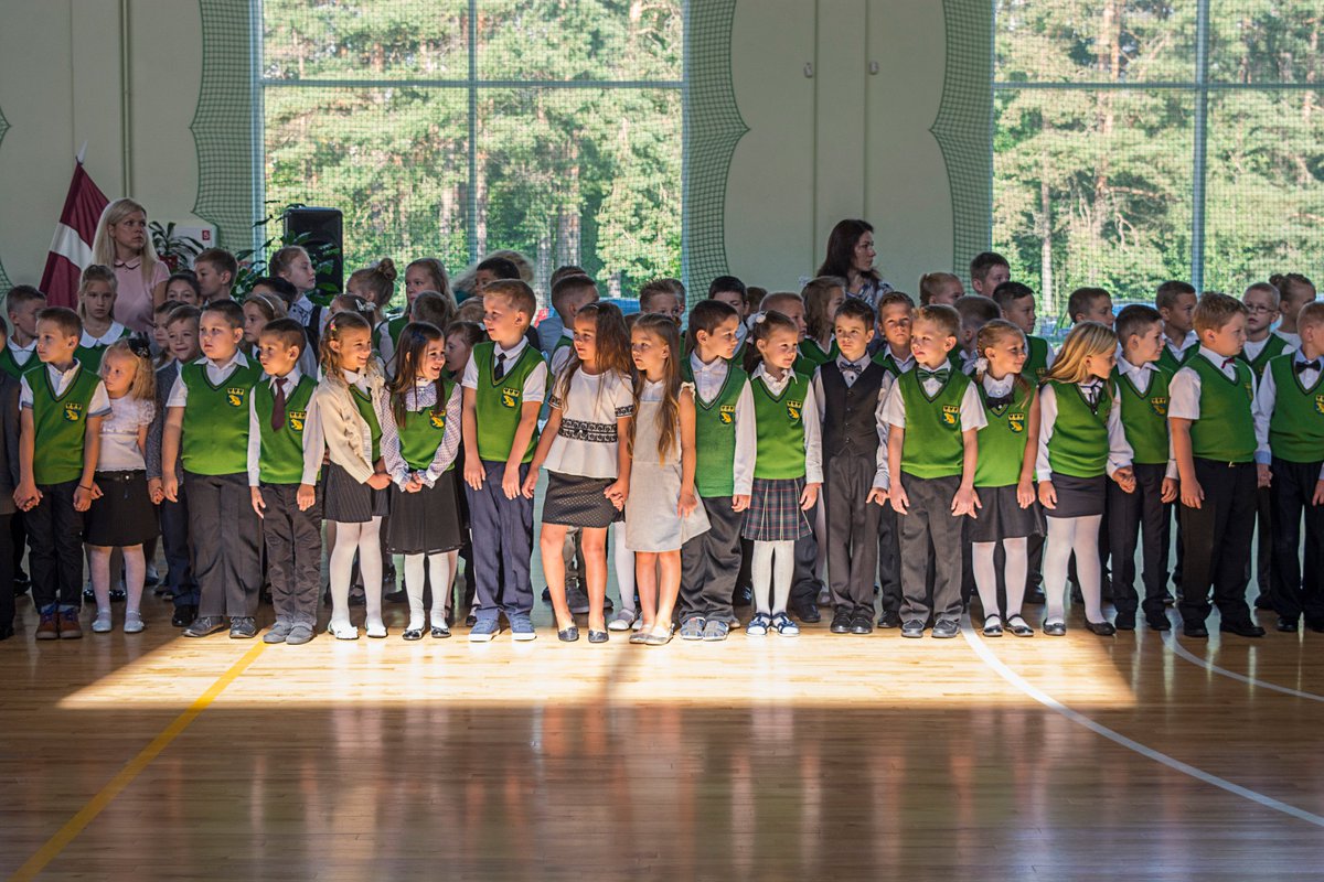 Zinību dienas fotogalerija: balozuskola.lv/lv/fotogalerij…
Veiksmīgu un radošu jauno mācību gadu!