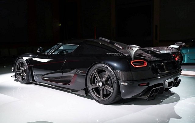 ZonaCunOficial's tweet photo. De 25 unidades previstas construir por @koenigsegg del Agera RS tan sólo 3 irán a #Japón nombradas #AgeraRSR. #Autos https://t.co/bR4ytMf94P