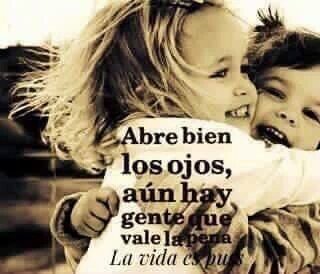 Princs_Ross's tweet photo. @01STEFY_T @LiaUse @AdmidalaReina @Beacienta @MAR_CARP1 Feliz tarde ❤ ❤ ❤ 
#PrincessTeam 🌹 👑 https://t.co/NZLaHZOi3D