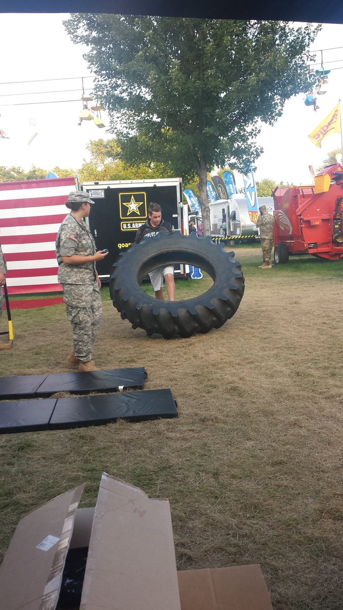 BestArmycareer's tweet photo. We had some much fun at the Minnesota state fair #minnesotastatefair #Army #twincities https://t.co/oSSXZVK8r8