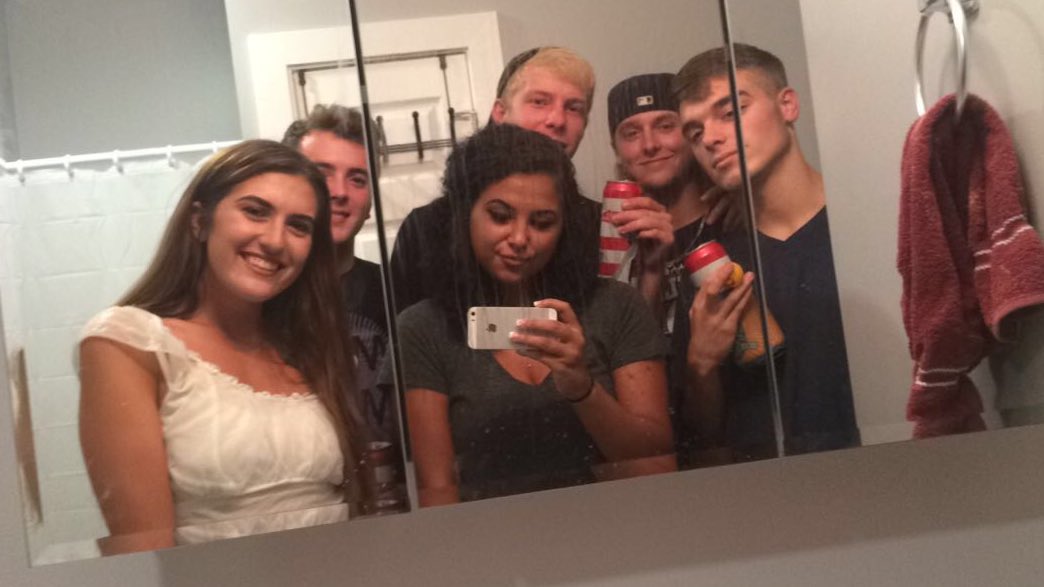 Jenika_akineJ's tweet image. A trip to GR to see my boys never disappoints. Love you guys so much 💕