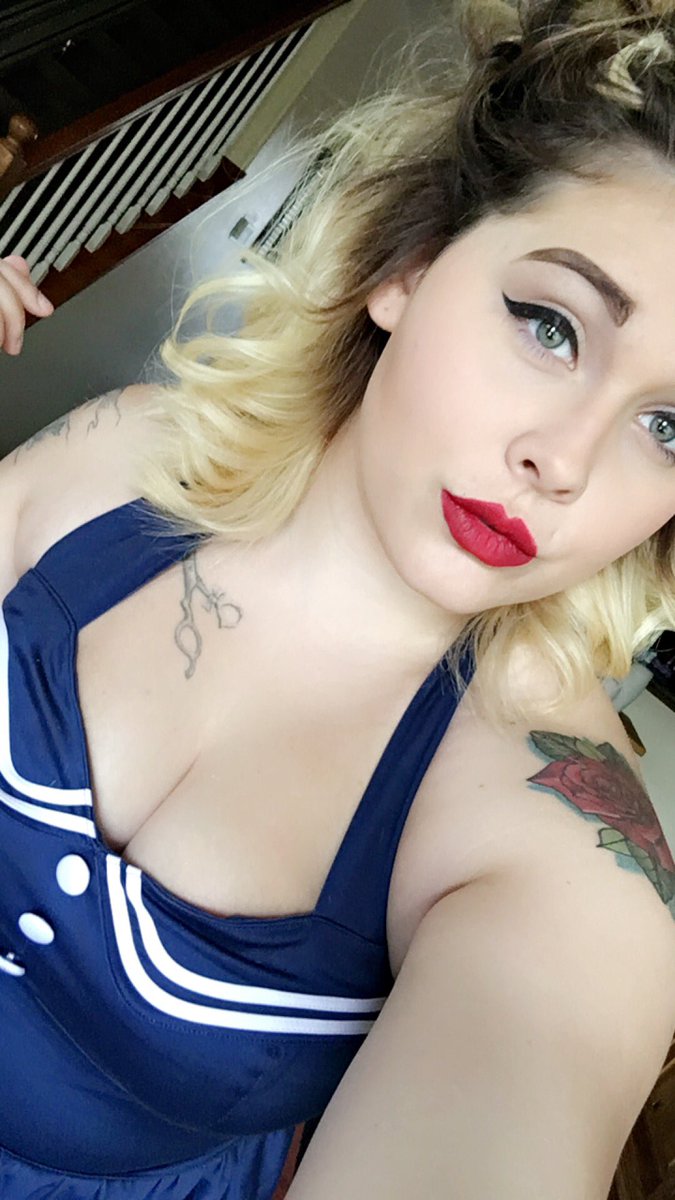 Mermaid_soul_'s tweet image. Just gonna drop this here. #preinterview