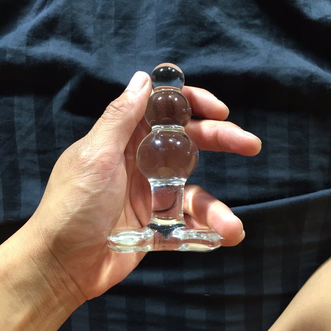 I shouldn't play favorites, but I do for my butt. On https://t.co/gYpuAfGwGY https://t.co/707WksJw1G